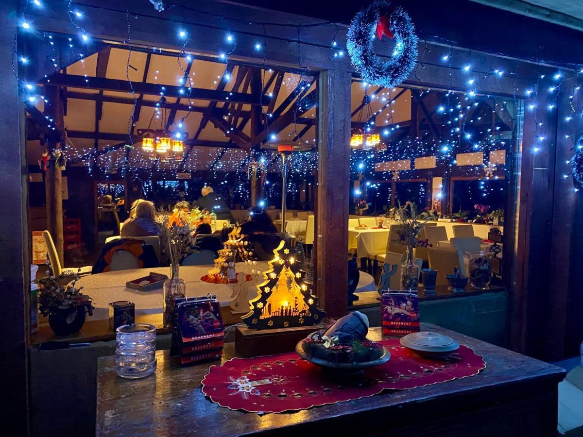 مبيت وإفطار ريشيتسا House In The Woods المظهر الخارجي الصورة