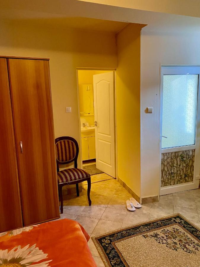 مبيت وإفطار ريشيتسا House In The Woods المظهر الخارجي الصورة